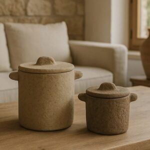 כלי בטון חום