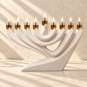 חנוכייה אמורפית | עיצוב פיסולי בעבודת יד